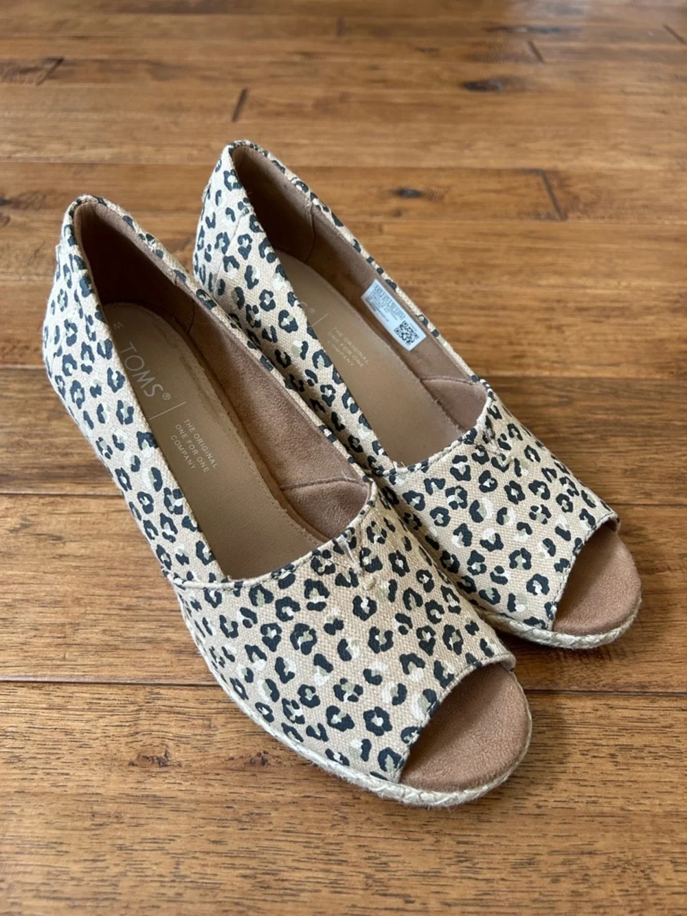 Toms Michelle Espadrille Wedge Heel Sandals Natural Textured Cheetah 8.5 New